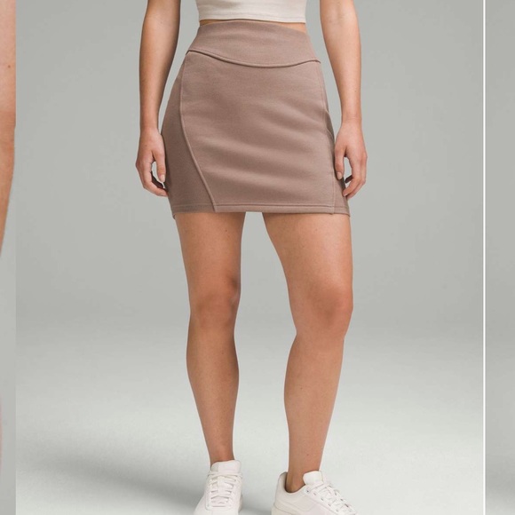 lululemon athletica Tan Mini Skirt - Picture 7 of 8